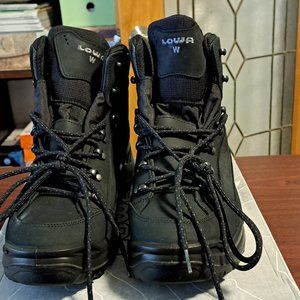 Mens's Lowa Renegade GTX Mid Wide Hiking Boots